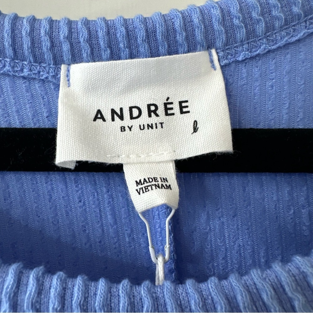 ANDREE BY UNIT Light Blue Short Sleeve Oversized Textured Tee, Size Large - Picture 3 of 7